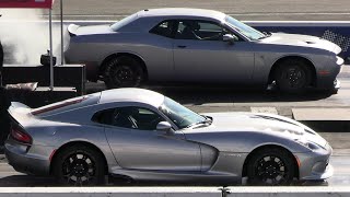 Challenger Hellcat vs Dodge Viper  drag racing [upl. by Ennayhc]