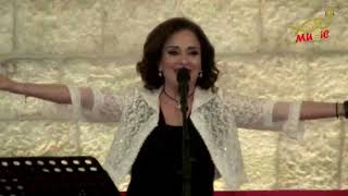 Joumana Mdawar sings Christmas  جومانا مدور تغني الميلاد [upl. by Nodyroc860]