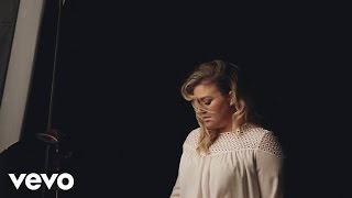 Kelly Clarkson  Piece By Piece Behind the Scenes [upl. by Larrabee]