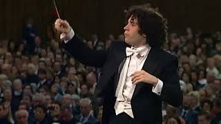 Gustavo Dudamel Dvorak Symphony no 9 4th movement Allegro con fuoco [upl. by Mcgrody]