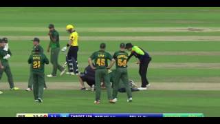 Luke Fletcher suffers HORRIBLE Head injury in T20 Blast game [upl. by Ainez]